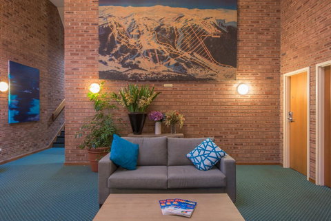 Alpine Gables - Yamba Accommodation 7
