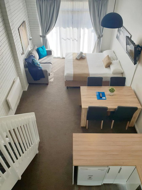 Alpine Gables - Yamba Accommodation 25