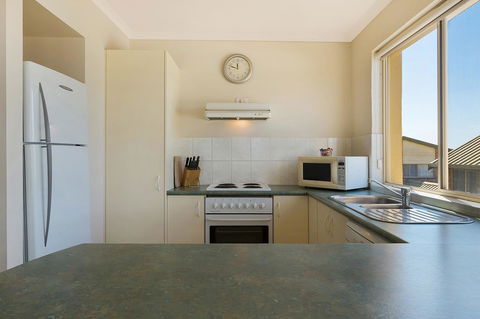 Baywatch Apartments Merimbula - Yamba Accommodation 18