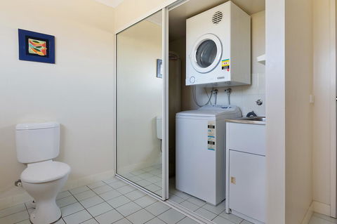 Baywatch Apartments Merimbula - Yamba Accommodation 17