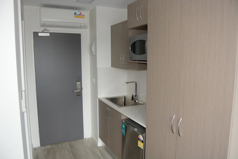 Seranin | Gordon - Yamba Accommodation 9