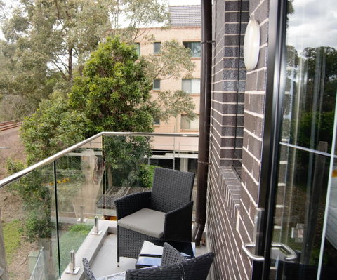 Seranin | Gordon - Yamba Accommodation 6