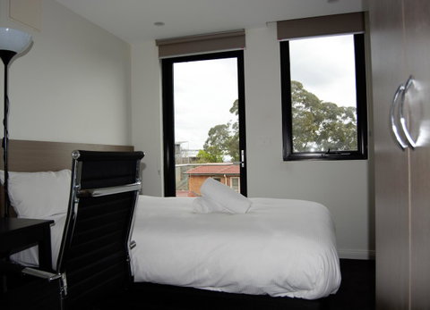 Seranin | Gordon - Yamba Accommodation 2