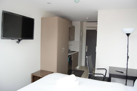 Seranin | Gordon - Yamba Accommodation 1