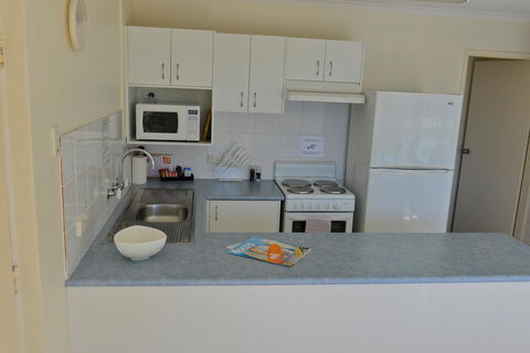 Beach House Holiday Apartments - Yamba Accommodation 6