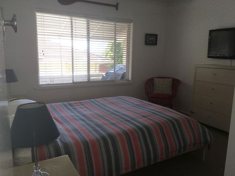 Tomaree Lodge - Yamba Accommodation 3