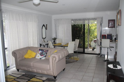 Ducati\'s B And B - Yamba Accommodation 6
