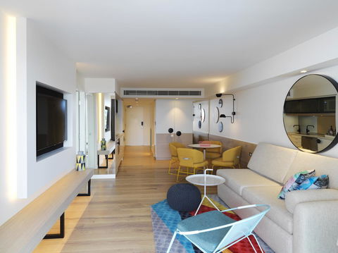 QT Bondi - Yamba Accommodation 9
