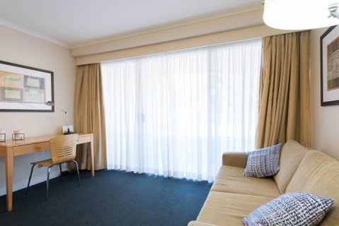 Grande Esplanade Studio - Yamba Accommodation 5