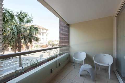 Grande Esplanade Studio - Yamba Accommodation 12
