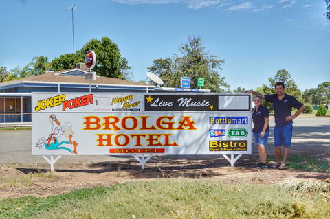 Brolga Hotel Motel - Coleambally - Yamba Accommodation 0