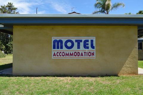 Brolga Hotel Motel - Coleambally - Yamba Accommodation 5