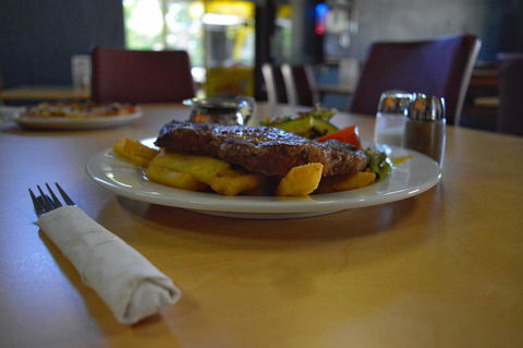 Brolga Hotel Motel - Coleambally - Yamba Accommodation 9