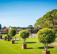 Black Dolphin Resort Motel  Apartments - Yamba Accommodation