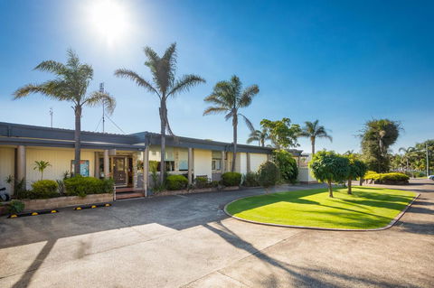 Black Dolphin Resort Motel & Apartments - Yamba Accommodation 43