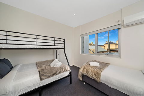 Carlton Suites - Yamba Accommodation 22