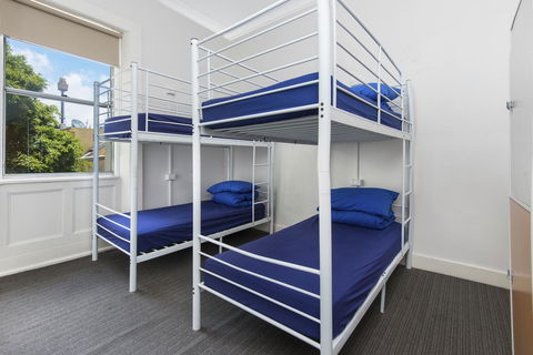 Mad Monkey Downtown - Yamba Accommodation 2