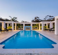 One Mile Mansion - Private Coastal Retreat FREE FAMILY ADVENTURE PASS - Yamba Accommodation