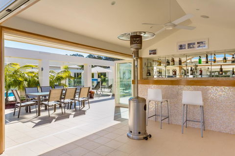 One Mile Mansion - Private Coastal Retreat FREE FAMILY ADVENTURE PASS - Yamba Accommodation 19