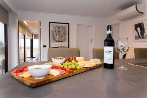 Belisi Farmstay Cottage - Yamba Accommodation 8