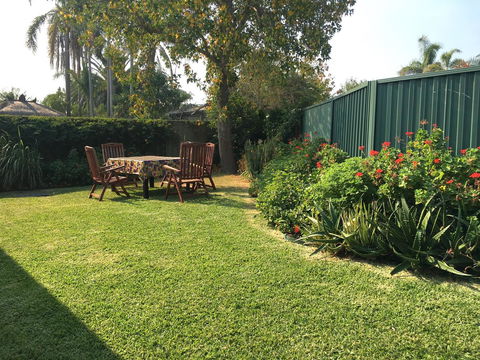 Sydney Amazing Holiday Home Bridal BnB - Yamba Accommodation 40