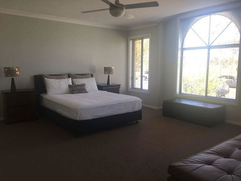 Sydney Amazing Holiday Home Bridal BnB - Yamba Accommodation 7