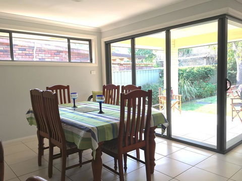 Sydney Amazing Holiday Home Bridal BnB - Yamba Accommodation 2
