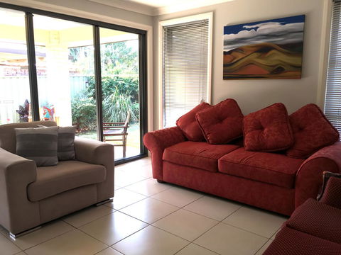 Sydney Amazing Holiday Home Bridal BnB - Yamba Accommodation 0