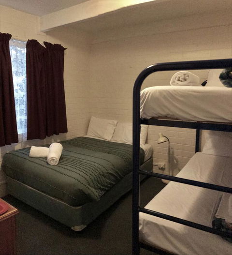Kon Tiki Apartments - Yamba Accommodation 10