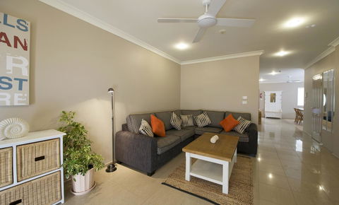 Marty's @ Little Beach - Yamba Accommodation 11