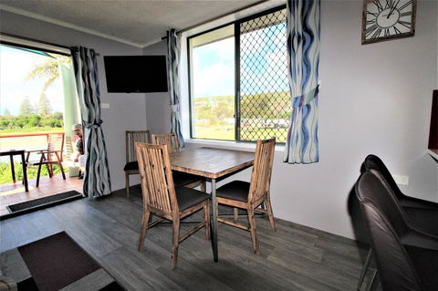 Beachfront 3, 25 Willow Street - Yamba Accommodation 3