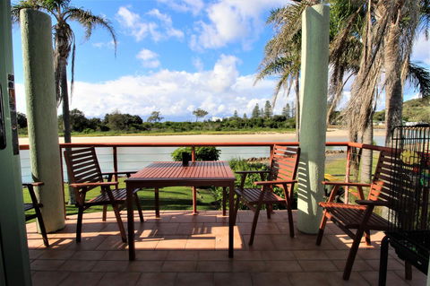Beachfront 3, 25 Willow Street - Yamba Accommodation 4