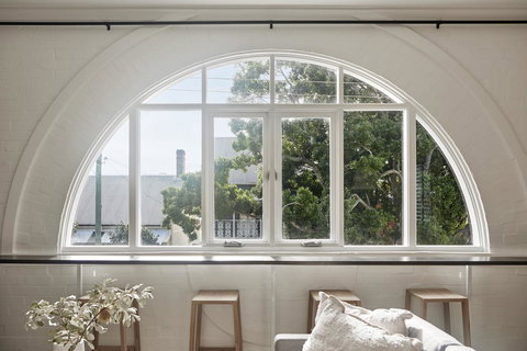 Stunning Flourish ON Bull - Yamba Accommodation 0