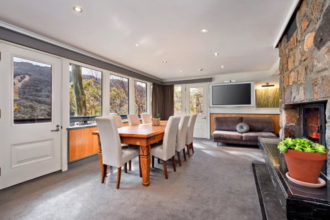 Pure Chalet Thredbo - Yamba Accommodation 16