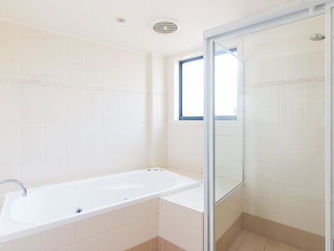 Millennium 102 With Pool In Complex - Yamba Accommodation 4