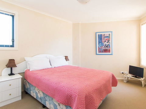 Millennium 102 With Pool In Complex - Yamba Accommodation 1