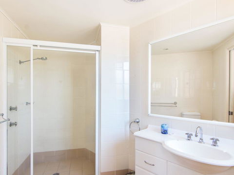 Millennium 102 With Pool In Complex - Yamba Accommodation 5