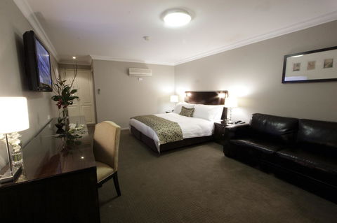 Carlyle Suites & Apartments - Yamba Accommodation 4