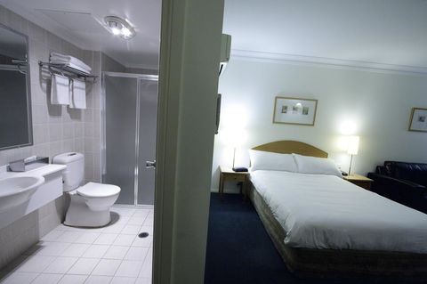 Carlyle Suites & Apartments - Yamba Accommodation 9