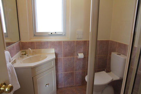 Tumut Apartments - Yamba Accommodation 10