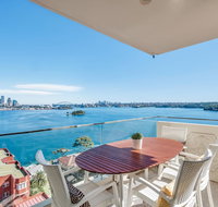 Panoramic harbour views and unbeatable comfort - Yamba Accommodation
