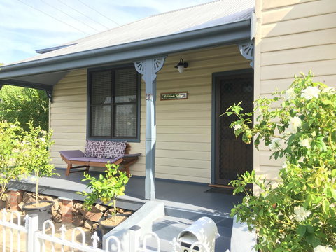 Caledonia Cottage - Yamba Accommodation 5