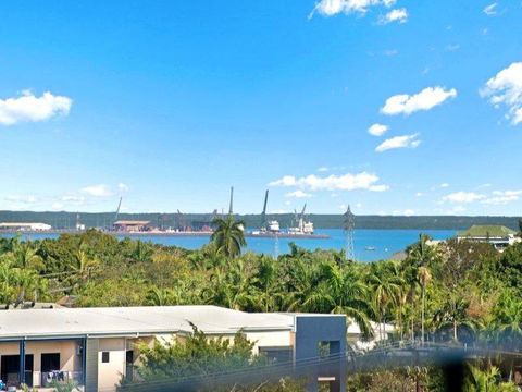 Nomikis\'On The Avenue - Yamba Accommodation 15