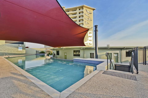 Nomikis\'On The Avenue - Yamba Accommodation 17