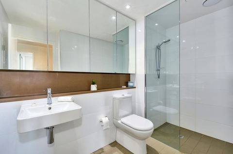 Astra Apartments Darwin - Yamba Accommodation 11
