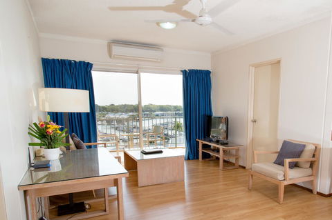 Cullen Bay Resorts - Yamba Accommodation 2
