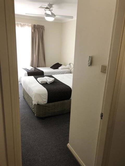 Beaches Serviced Apartments - Yamba Accommodation 4