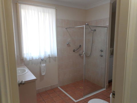 Beaches Serviced Apartments - Yamba Accommodation 24
