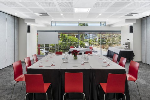 Oaks Darwin Elan Hotel - Yamba Accommodation 25