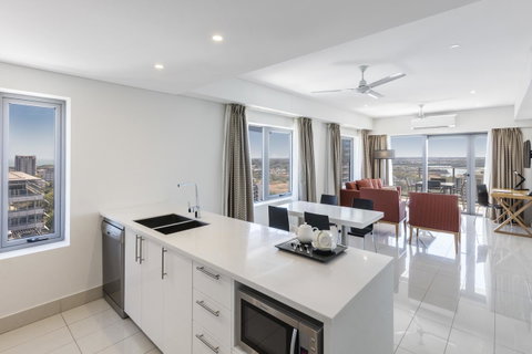 Oaks Darwin Elan Hotel - Yamba Accommodation 3